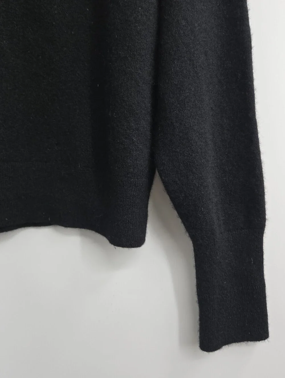 Everlane Cashmere Sweater Black Mock Neck Minimal Pullover